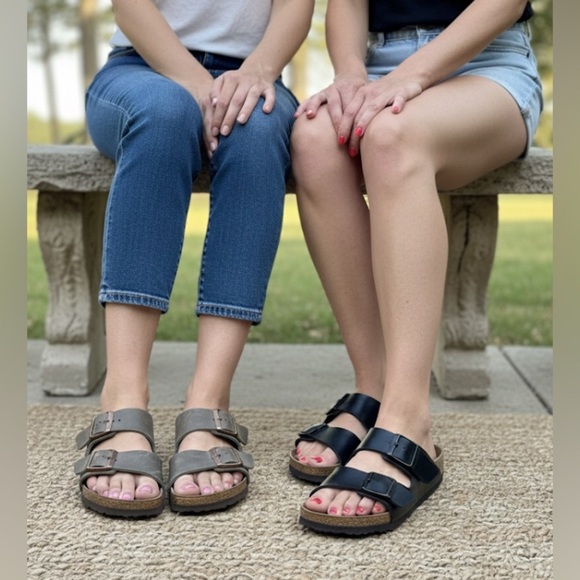BIRKENSTOCK Lot/Bundle of 2 Arizona Thong Leather Sandals - Brown 39 & Black 38 - Picture 1 of 16